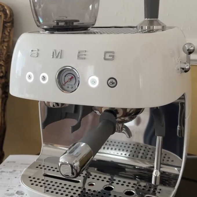 SMEG 50's Retro Style Semi-Automatic Espresso Coffee Machine with